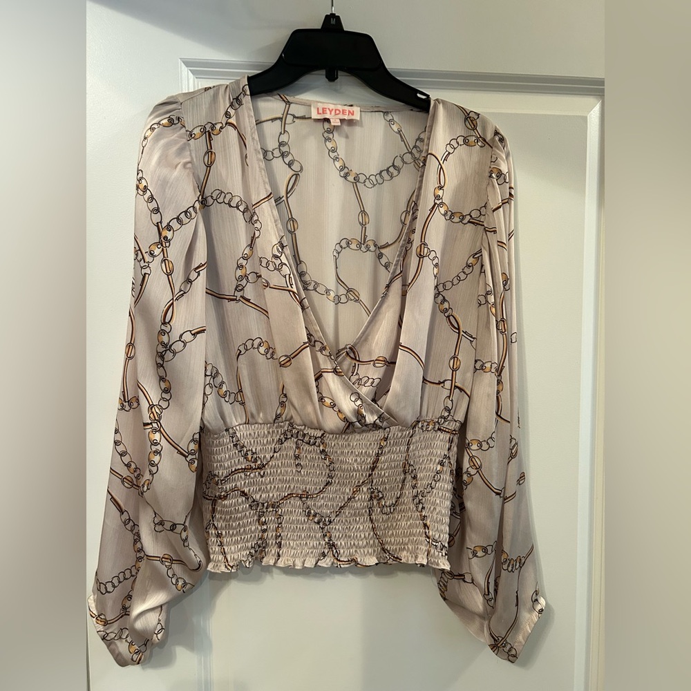 Leyden Women's Cream Chain Pattern Blouse